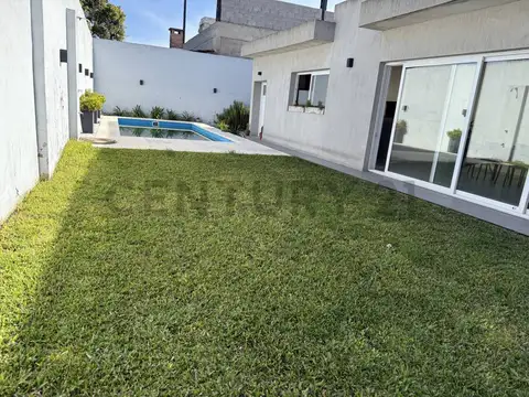 VENTA CASA 5 AMBIENTES VILLA BOSCH CON PILETA COCHERA