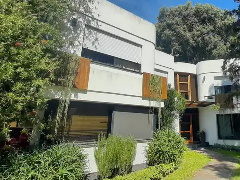 Excelente casa en Club el Carmen. Berazategui.