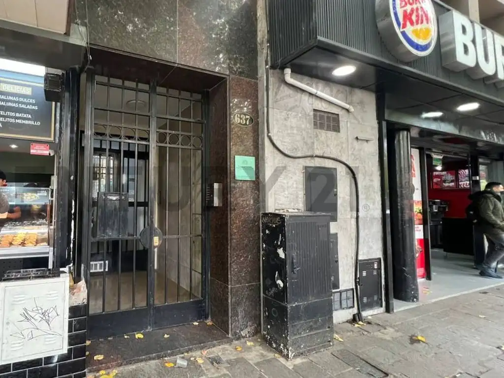 Av 51 e/ 7 y 8 600, Piso 0