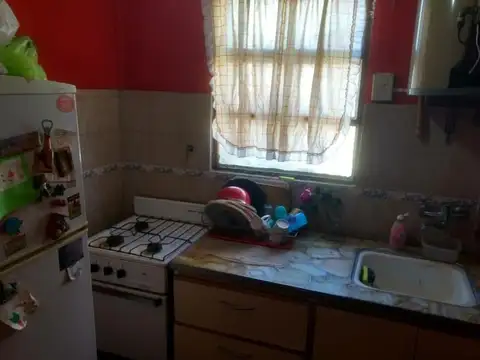 Depto Tipo Casa 2 ambientes con 1 baño