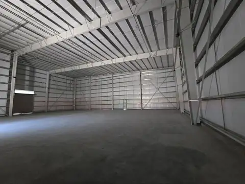 NAVE DE 1200 M² EN EL PARQUE INDUSTRIAL RECONQUISTA