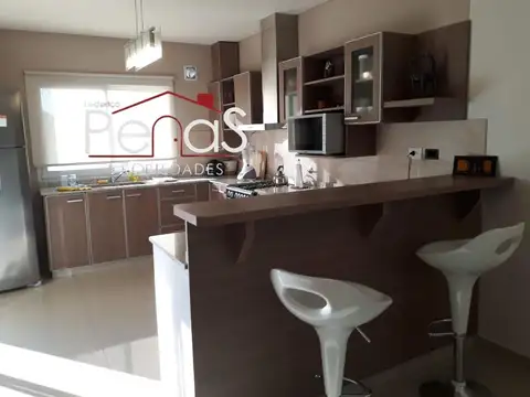 Casa 3 ambientes con 3 baños