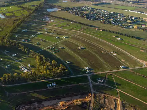 Terreno en Venta 50  mts Fondo