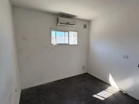 Departamento en Alquiler en San Antonio de Padua, $ 600.000