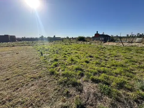 VENTA LOTE DE 392MTS VILLA DEL PRADO CON POSESIÓN