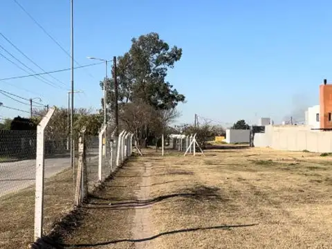Terreno en Venta 21  mts Fondo