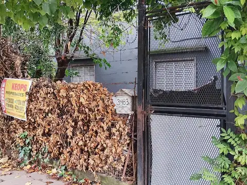 VENTA DE CASA DOS AMB A REFACCIONAR