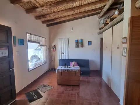 Casa 5 ambientes con 2 baños