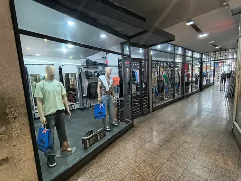Local en Venta 30 años