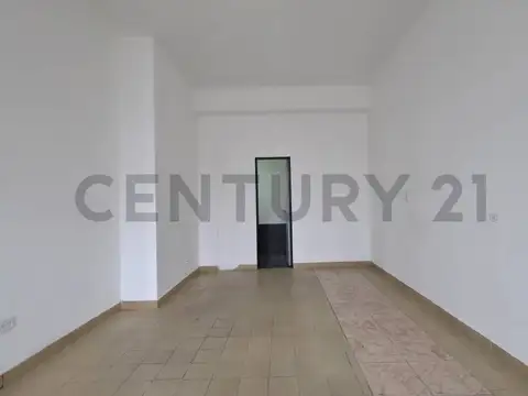 Alquiler de local comercial en LOS HORNOS a metros de Avenida 66
