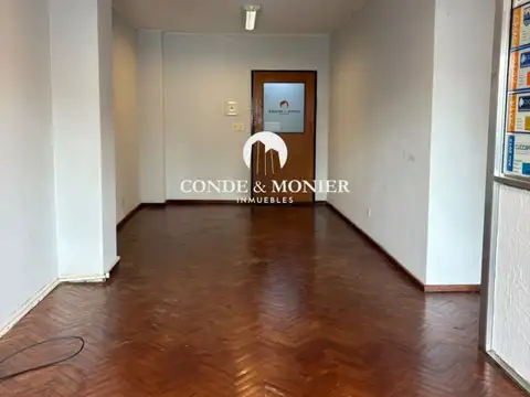 Oficina 2 ambientes con 2 baños