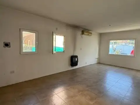 Oportunidad Casa En Venta En Pilar