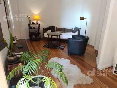 Luis Saenz Peña al 200, Entre Alsina y Moreno