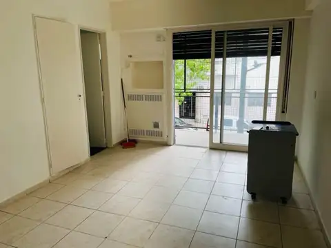 MONOAMBIENTE AL FRENTE