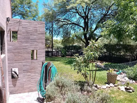 Villa de Merlo, Barrio Dabal, casa en esq., 60 m2 cub