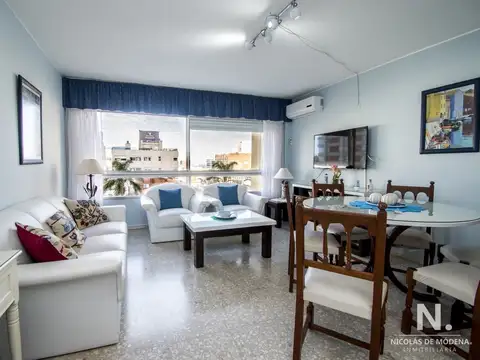 Apartamento en venta de 3 dormitorios en Punta Del Este 