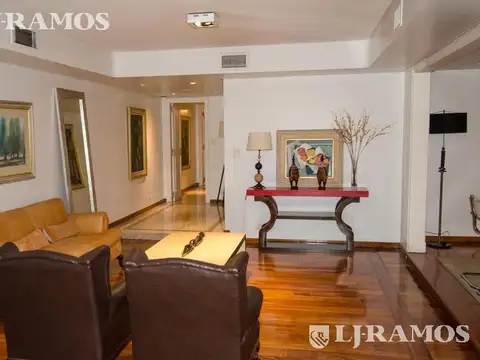 Departamento en Venta con 2 cocheras