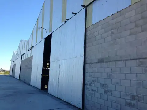 Ruta A012 Km 4 - Galpón 7500 m2