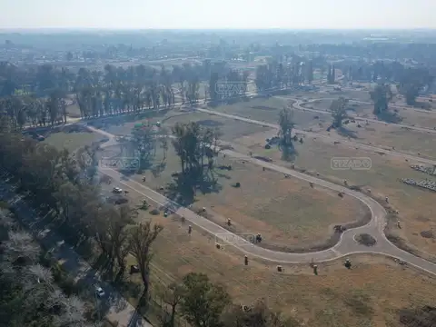 Campos en venta en Av Parque Pil