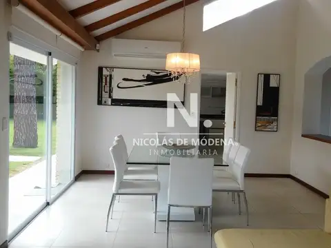 Casa en Alquiler Temporal en Playa Mansa, USD 17.000