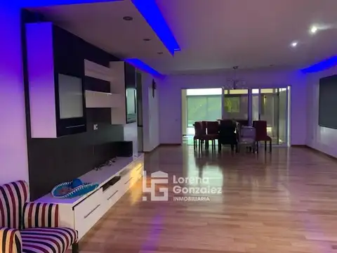 Casa 5 ambientes con 5 baños