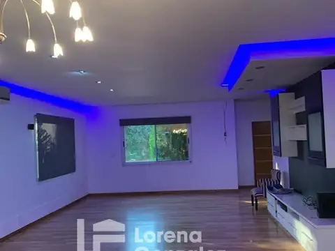 Casa en Alquiler con 9 cocheras