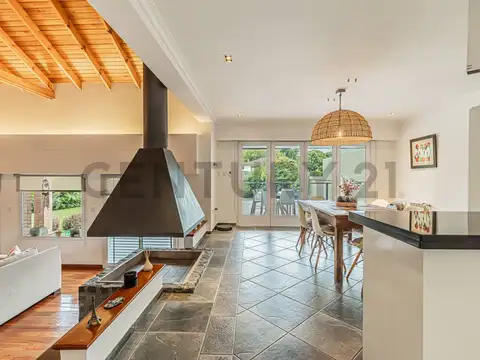 Casa en Venta en Manuel B Gonnet, USD 480.000