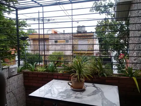 PH EN INMEJORABLE ZONA , INDEPENDIENTE , SIN EXPENSAS , HERMOSO, 3 dormitorios .