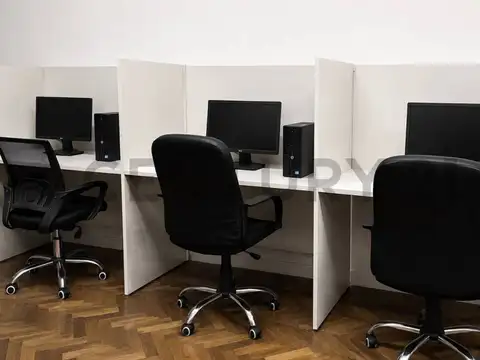 Oficina en Alquiler 62 años