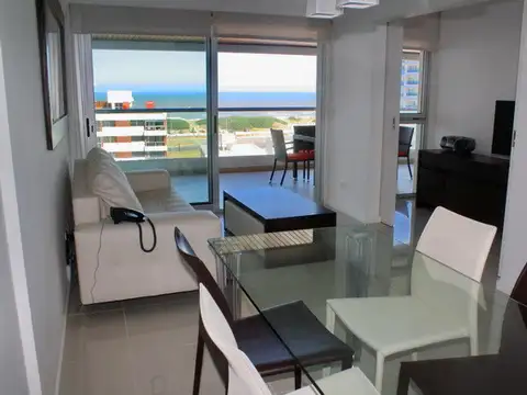 LENGUAS DE DIAMANTE 100, Piso 4