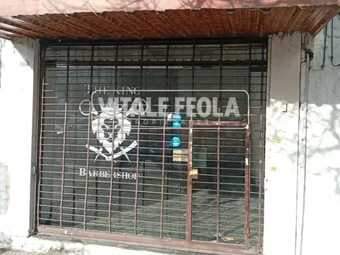 ALQUILER LOCAL EN LINIERS EN CENTRO COMERCIAL 