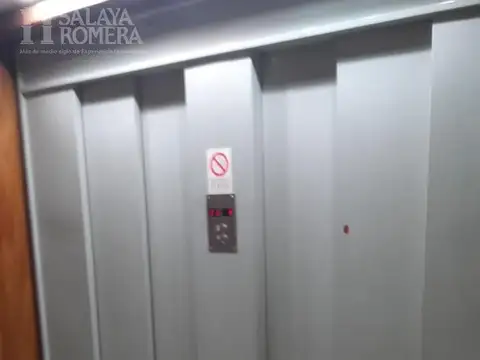 Oficina en Venta con 1 cochera