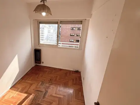 Avenida Juan Bautista Alberdi 200