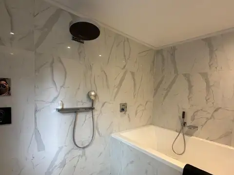 Casa en Venta con 10 cocheras