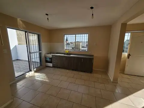 Alquiler 3 ambientes con terraza 1 piso 