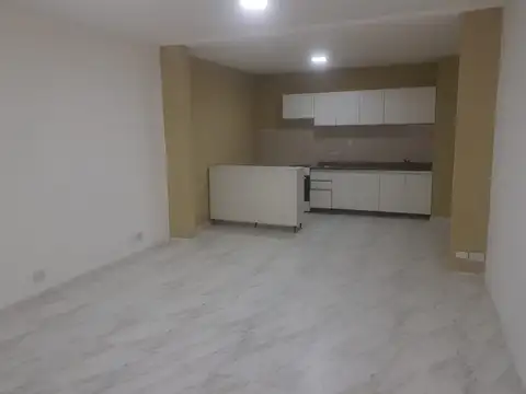 VENTA DE MONOAMBIENTE A ESTRENAR, 40M2, RECICLADO, RAMOS MEJIA SUR