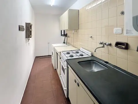 Alquiler! - Dpto 1 Dormitorio con Balcón en el Centro - Bajas Expensas