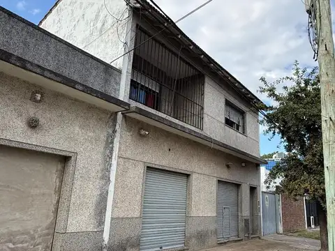 DEPARTAMENTO + LOCALES + LOTE LIBRE VENTA