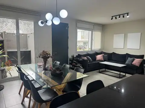 Trípex en Venta - Tres Robles, Pilar