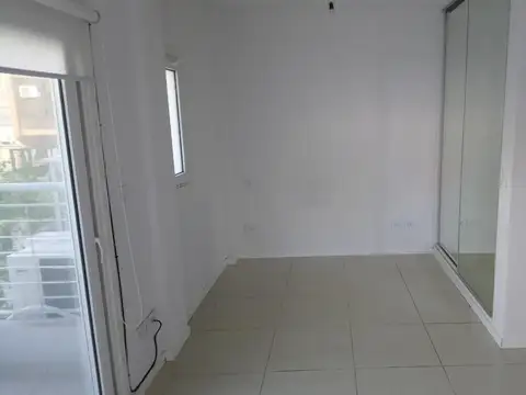 Alquiler ambiente y medio en Nuñez