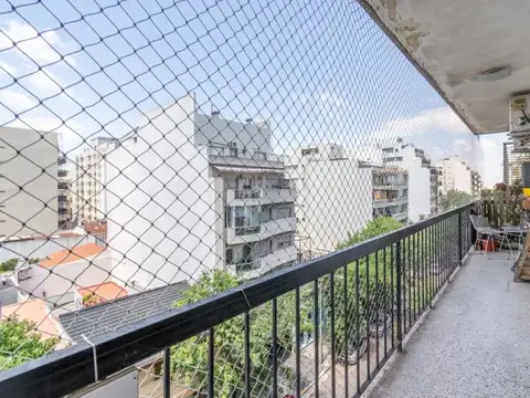 VENTA- 4 AMBIENTES - BALCÓN - LUMINOSO - SUBTE E - CABALLITO