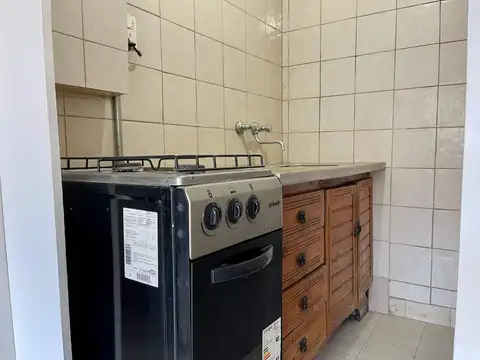 VENTA DEPTO AL FRENTE ITUZAINGO CENTRO APTO PROF