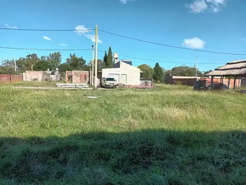 E. Pasquinelli e/ 9 de julio y Gral. Roca