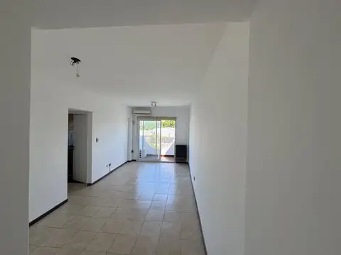 Manuela Pedraza 2800