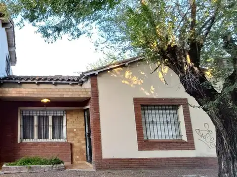 VENTA CASA 4 AMB APTO CREDITO GARAGE CASTELAR