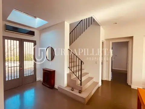 Casa en alquiler con muebles o en venta  en La Berlina - Pilara - URDAPILLETA PROPIEDADES