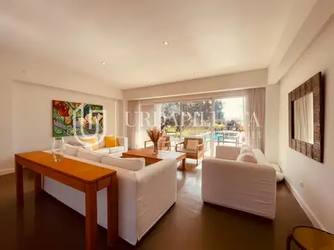 Casa 4 dormitorios en venta o en alquiler en Pilará- La Berlina