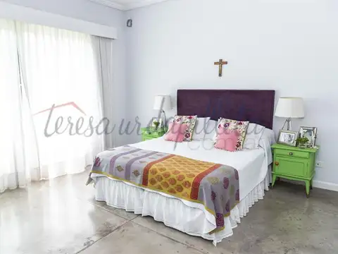 Casa 5 ambientes con 4 baños