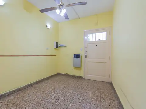 Depto Tipo Casa en Venta 56 años