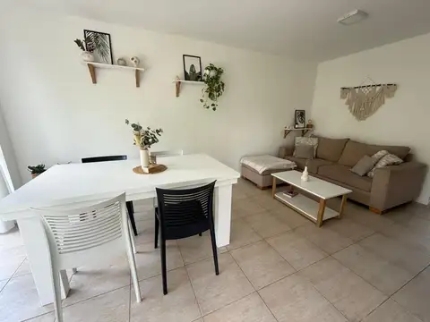 VENTA DEPARTAMENTO 2 AMB CON BALCON EN PLAZA MITRE